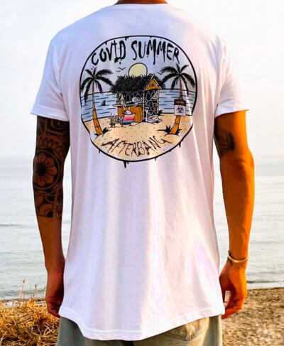 Camiseta manga corta color blanco. Dibujo Covid Summer en impresión digital directa en la espalda. Letras Afterbang en el pecho.